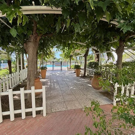 Dream Vacation - Sea View, Pool, Park, 2 Min Walk To Beach, Parking 昂蒂布