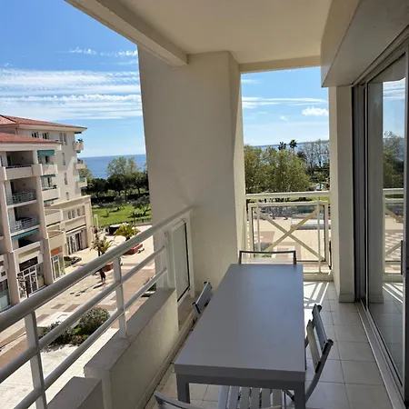 Dream Vacation - Sea View, Pool, Park, 2 Min Walk To Beach, Parking Lägenhet