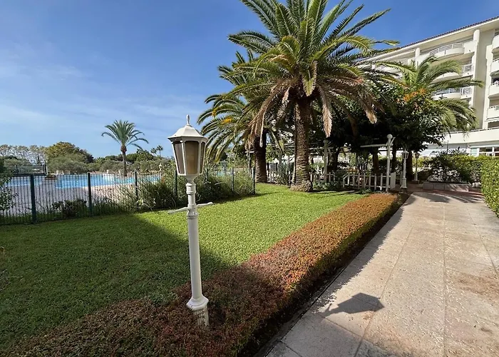 Dream Vacation - Sea View, Pool, Park, 2 Min Walk To Beach, Parking * 昂蒂布